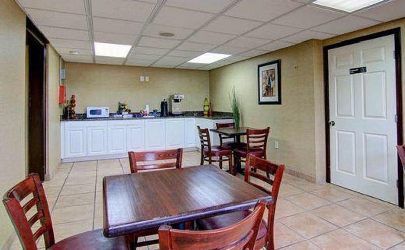 Red Roof Inn Atlanta - Six Flags Lodge West Extérieur photo